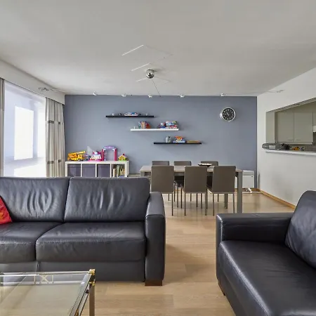 Amazing In With Balcony Apartamento